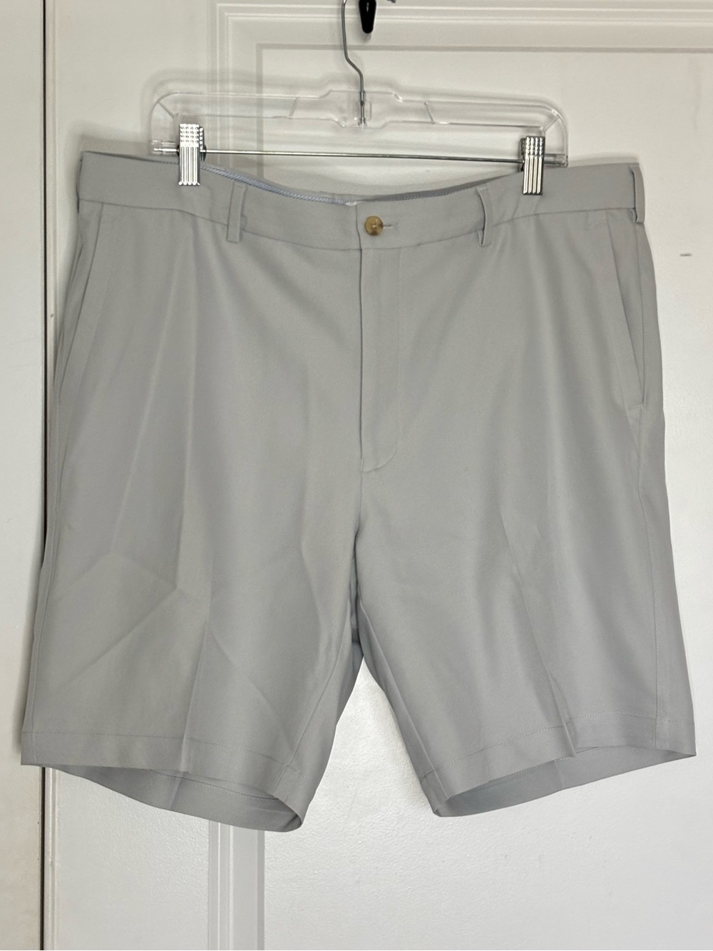 Peter Millar Light Gray Performance Golf Flat Front Shorts 38